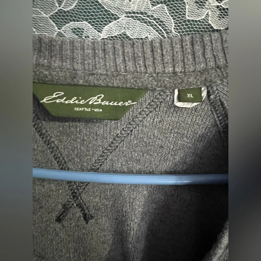 Eddie Bauer Men’s Gray Fitted Crewneck Sweater Size XL - Picture 3 of 6